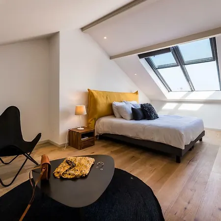 Skyview Keyweek Duplex In Center Apartman